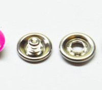 Кнопка рубашечная 10,5 мм закрытая в Курске