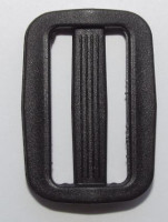 Пряжка 2-х щелевая пластик шир.50мм. №8826 (500шт)