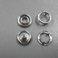 Кнопка рубашечная 10,5 мм открытая в Курске