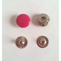 Кнопка с пластиковой шляпкой в Курске